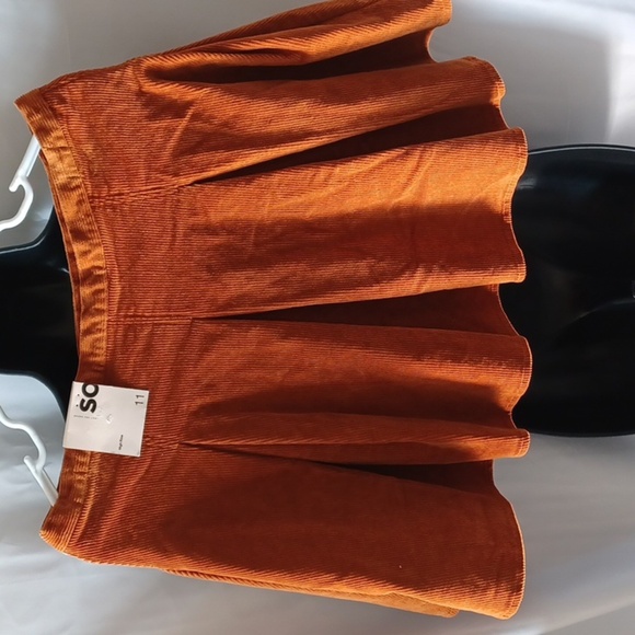 SO Size 11 Skirt Copper Corduroy Pleated A Line Mini Skirt Stretch NWT, 16" lg - Picture 4 of 5